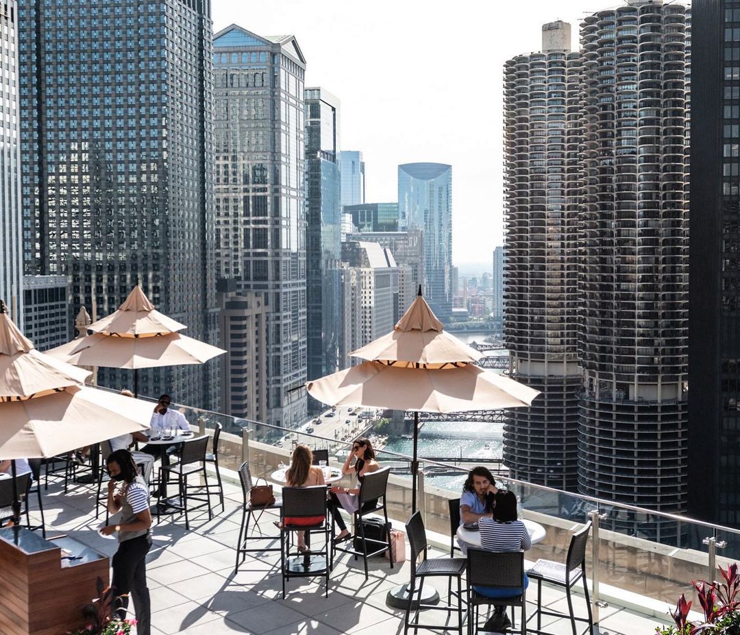 Cover Image for 10 Destination-worthy Rooftop Bars Across the Country