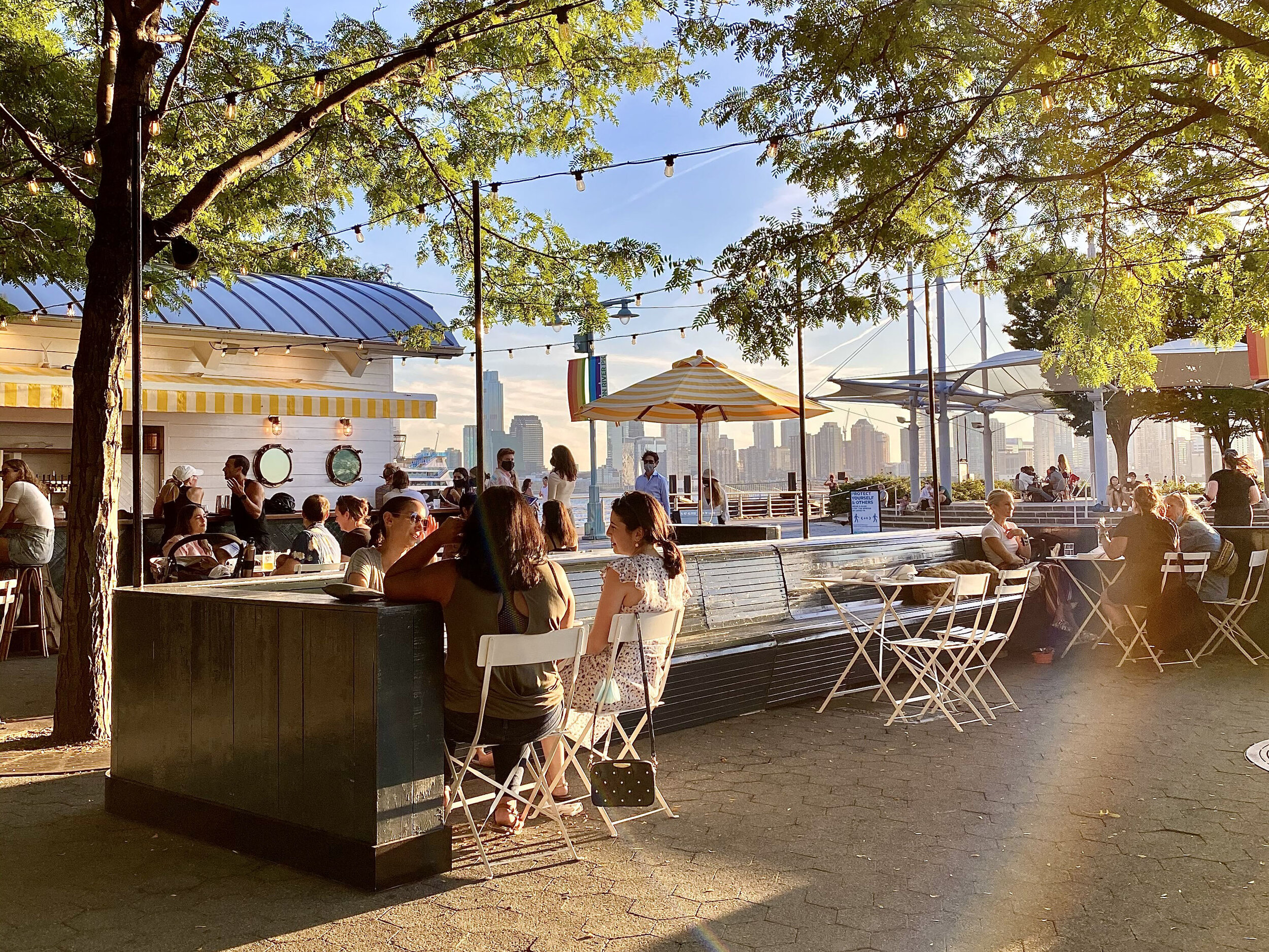 Cover Image for Outdoor Dining Guide: NYC 2021