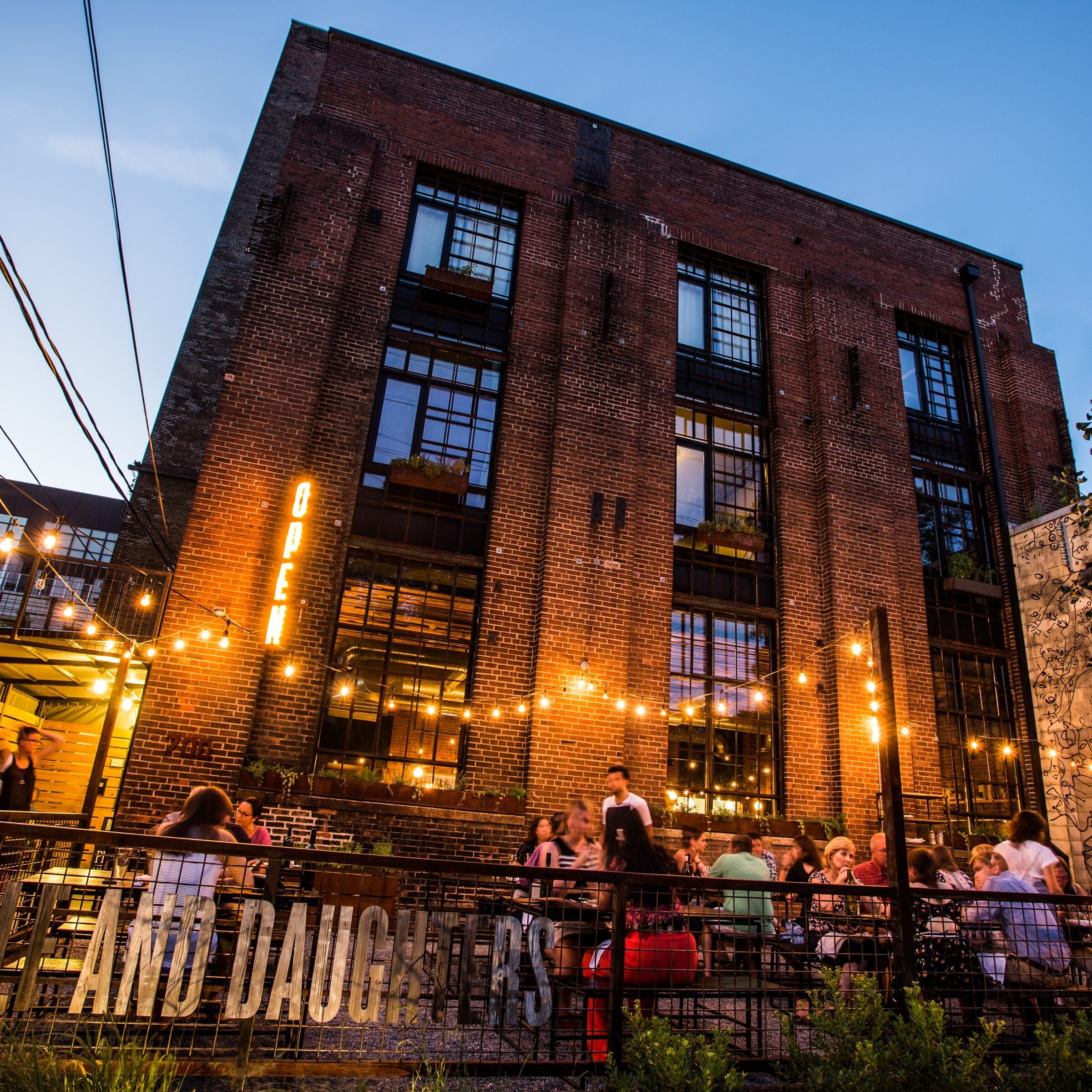 South Side Kitchen And Pub - tby4n9j
