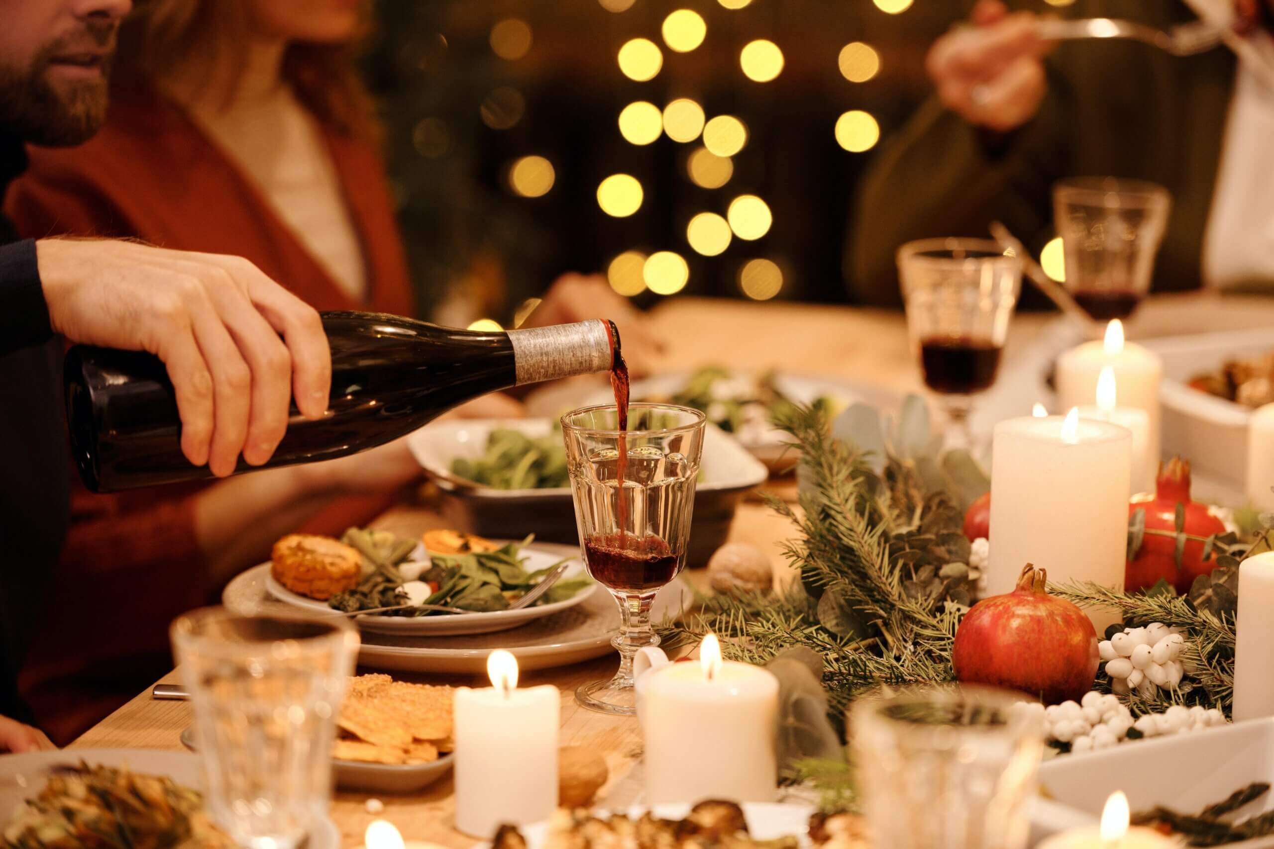 Cover Image for Deck the Halls and Fill the Seats: Eight Restaurant Strategies for Holiday Success.