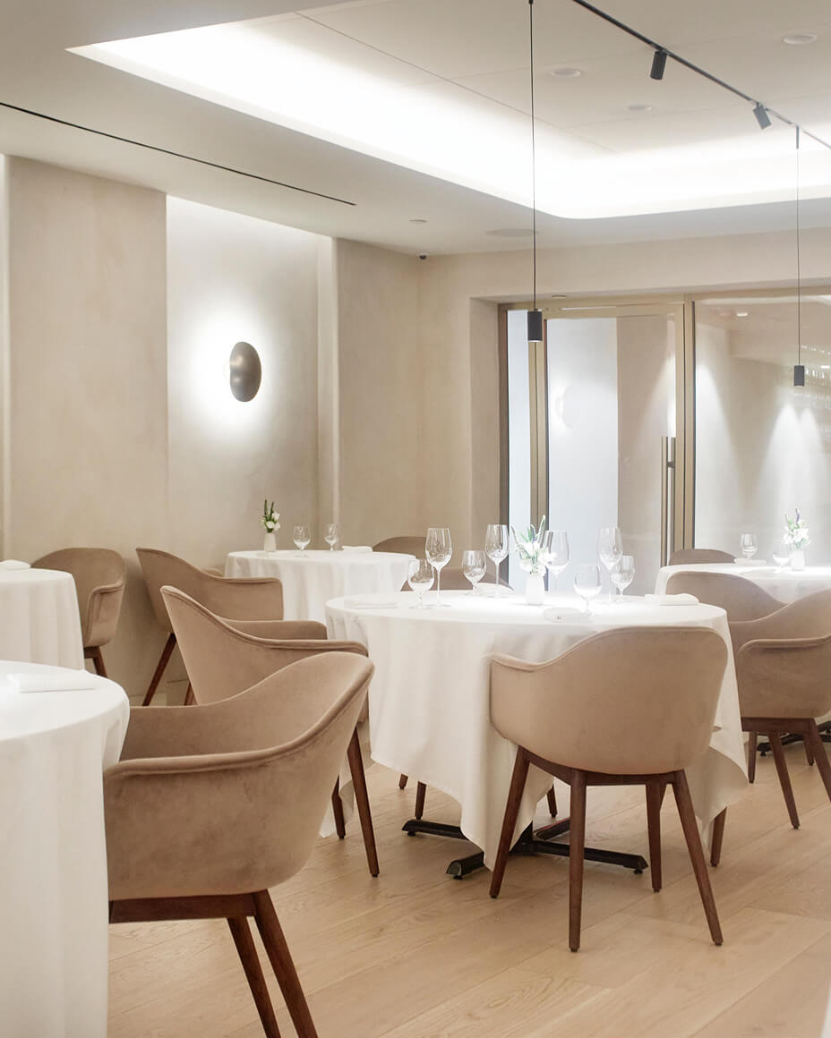 Empty dining room at Atera