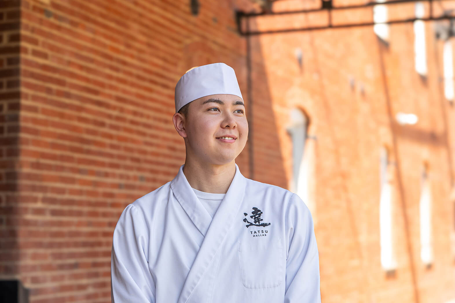 Cover Image for Chef Yoji Ishii learns the art of omakase at Tatsu Dallas